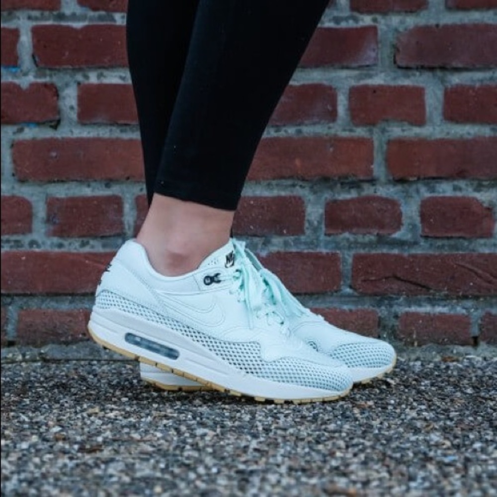 Nike Air Max One SE Barely Green